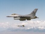 f-16 3.jpg