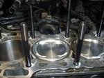 upclose pistons wiseco.jpg